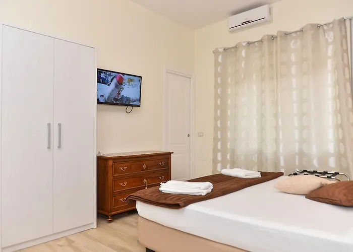 Apartment Your Rhome Rom